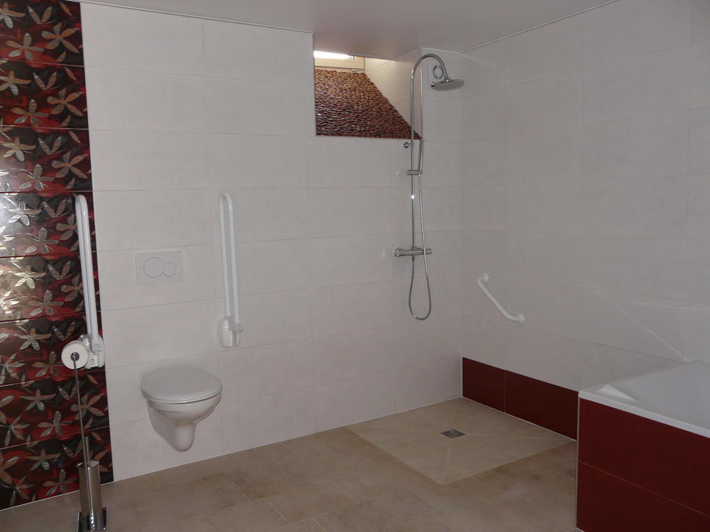 Mussy-sur-Seine La Promenade En Champagne B&B 객실 사진