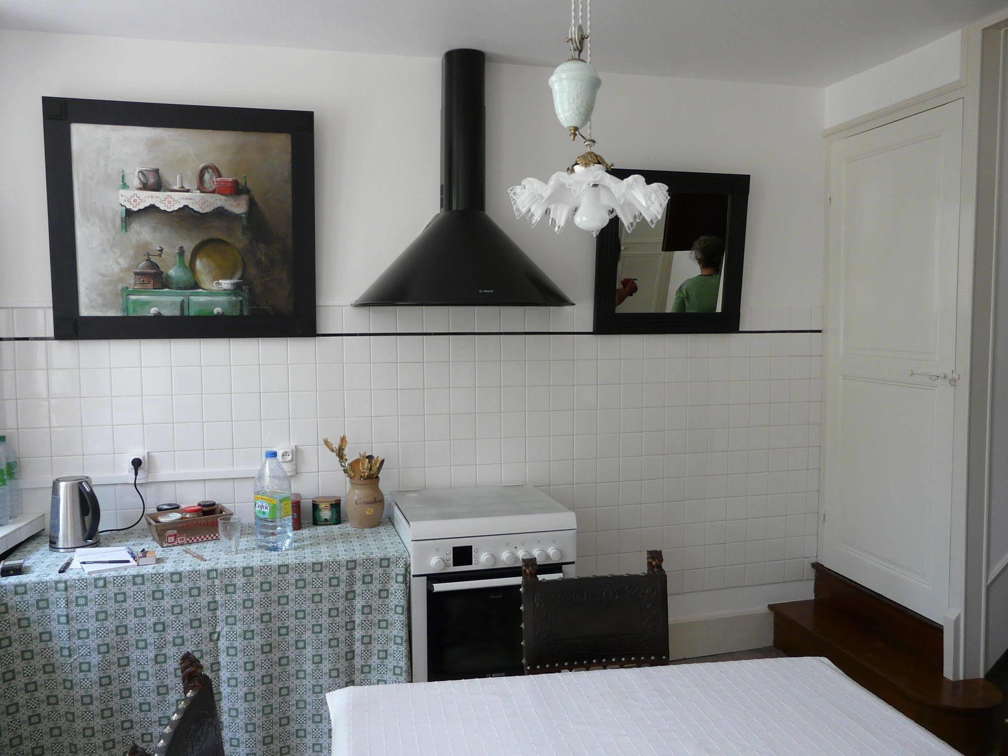 Mussy-sur-Seine La Promenade En Champagne B&B 외부 사진