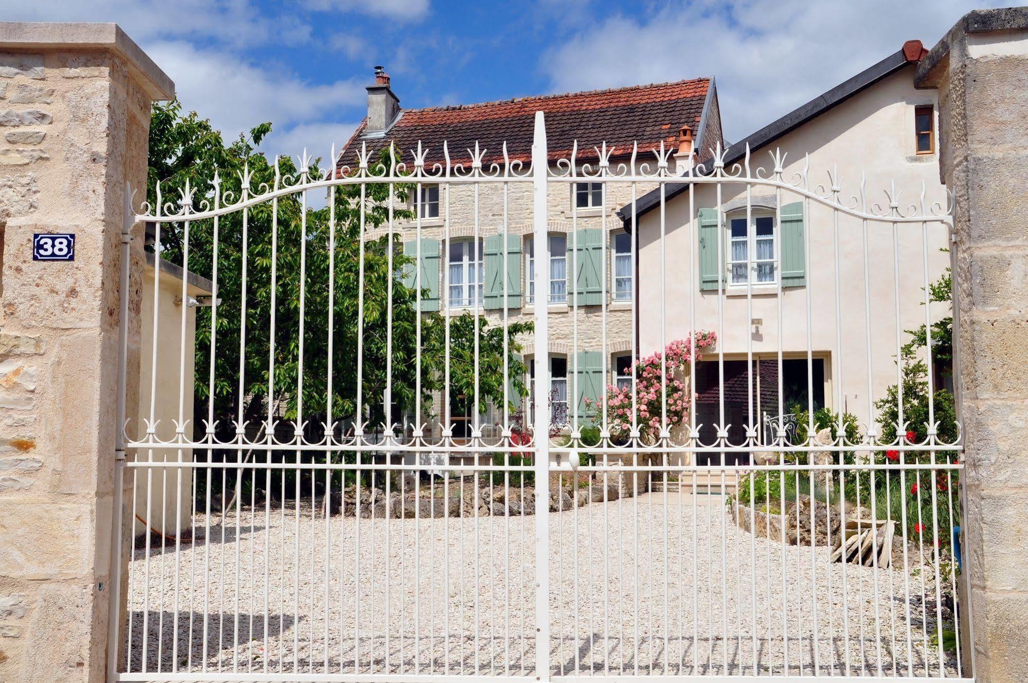 Mussy-sur-Seine La Promenade En Champagne B&B 외부 사진